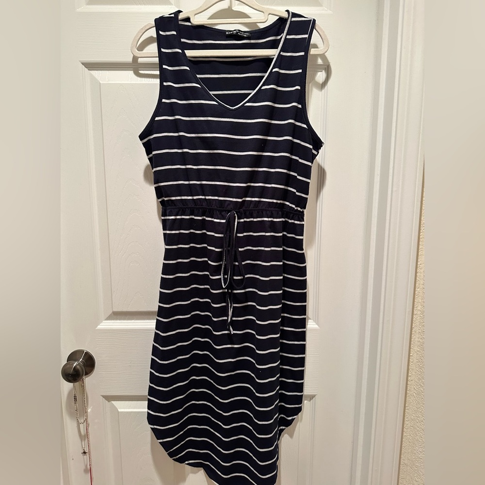 V neck stripe dress